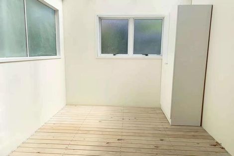 Photo of property in 104 Lynwood Road, New Lynn, Auckland, 0600