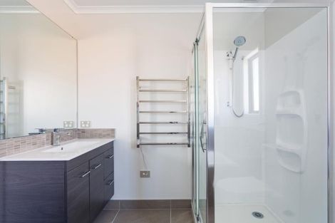 Photo of property in 162 Hobsonville Point Road, Hobsonville, Auckland, 0616