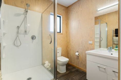 Photo of property in 316 Linton Crescent, Whangamata, 3620