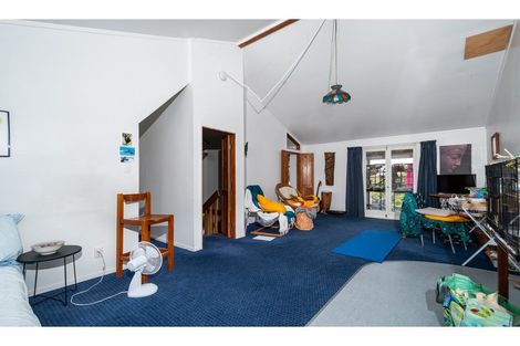 Photo of property in 131 Colwill Road, Massey, Auckland, 0614
