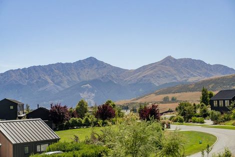 Photo of property in 19 Hackett Road, Jacks Point, Queenstown, 9371