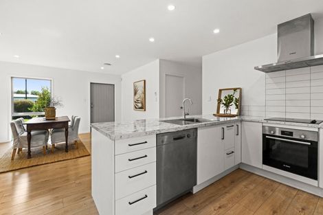 Photo of property in 14 Cape Grove, Haumoana, 4180