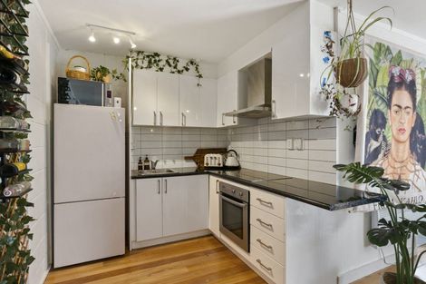 Photo of property in 4u5 Derby Street, Mount Victoria, Wellington, 6011