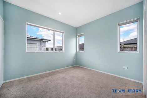 Photo of property in 40 Holcroft Street, Papakura, 2110