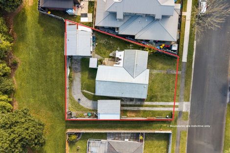 Photo of property in 63 Oakfield Crescent, Pukete, Hamilton, 3200