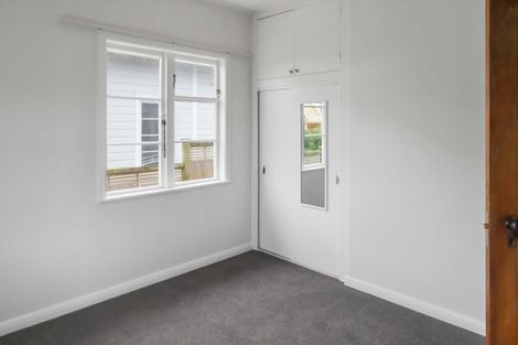 Photo of property in 31 Happy Valley Road, Owhiro Bay, Wellington, 6023