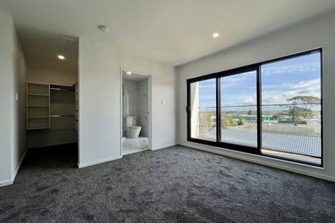 Photo of property in 523b Pakuranga Road, Howick, Auckland, 2010