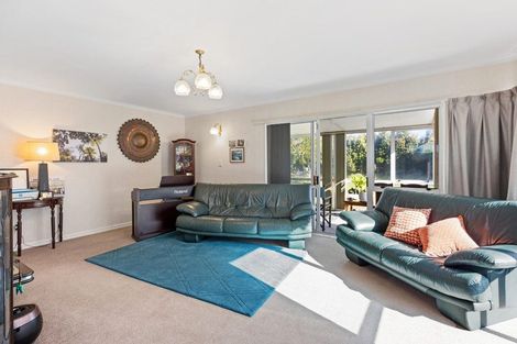 Photo of property in 10 Russley Drive, Mount Maunganui, 3116