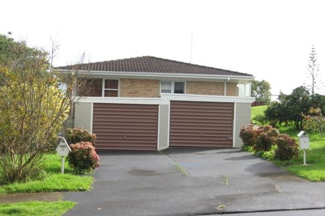 Photo of property in 2/11 Chevis Place, Pakuranga, Auckland, 2010