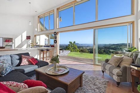 Photo of property in 34 Crane Road, Kauri, 0185