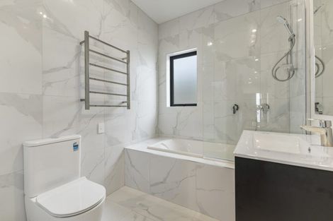 Photo of property in 36 Regis Park Drive, Pukekohe, 2120