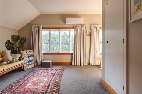 Photo of property in 2 Selwyn Road, Lyttelton, 8082