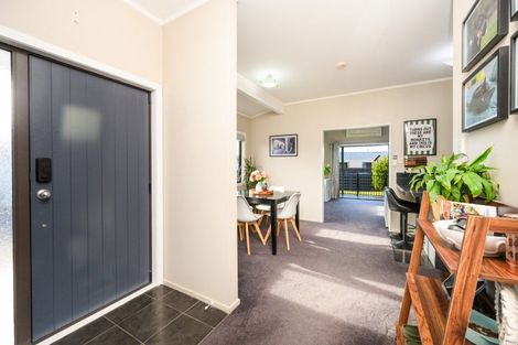 Photo of property in 6 Willowstream Grove, Cloverlea, Palmerston North, 4412