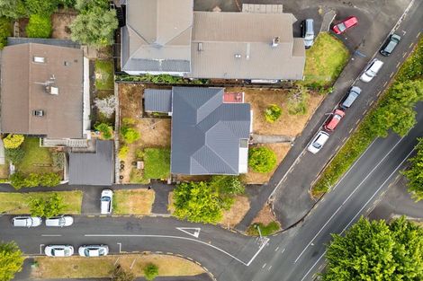 Photo of property in 8 Pembroke Lane, Hamilton Lake, Hamilton, 3204