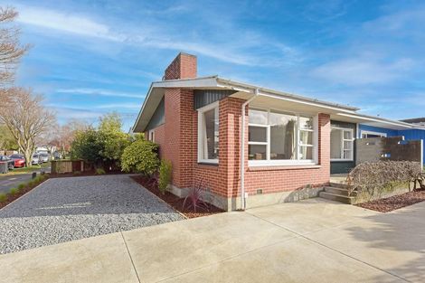 Photo of property in 14 Newbridge Place, Ilam, Christchurch, 8041