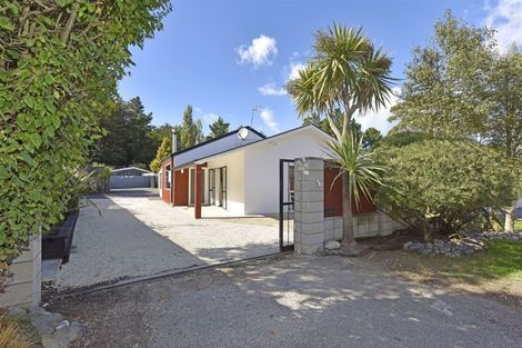 Photo of property in 20 Pine Avenue, Waikuku Beach, 7473