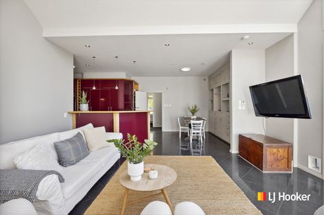 Photo of property in 85 Hargest Crescent, Saint Clair, Dunedin, 9012