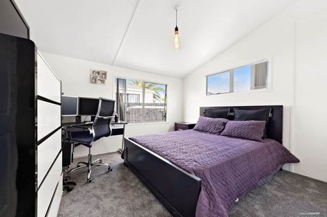 Photo of property in 22 Clover Drive, Henderson, Auckland, 0610