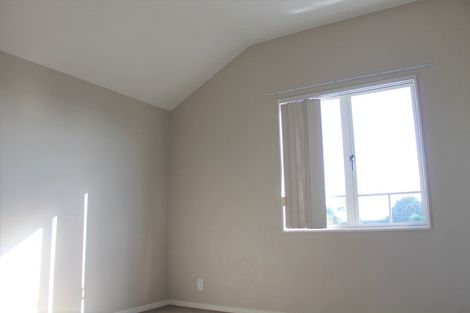 Photo of property in 56 Kirikiri Lane, East Tamaki, Auckland, 2013