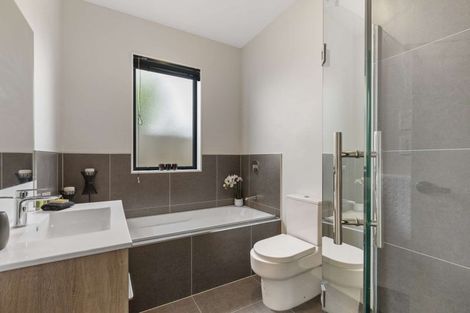 Photo of property in 7 O Ruamano Crescent, Pukekohe, 2120