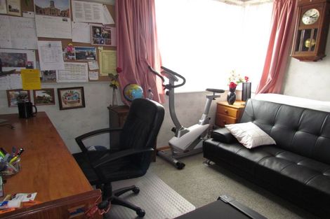 Photo of property in 2 Iorns Street, Masterton, 5810