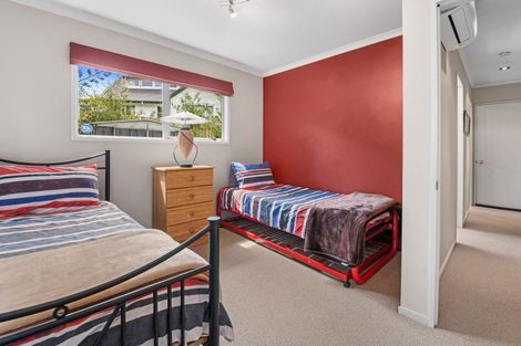 Photo of property in 20b Grand Vue Road, Kawaha Point, Rotorua, 3010