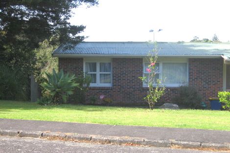 Photo of property in 11 Kororo Street, Northcote, Auckland, 0627