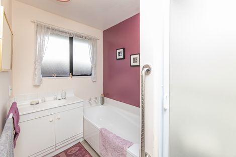 Photo of property in 14 Innisfree Place, Northwood, Christchurch, 8051