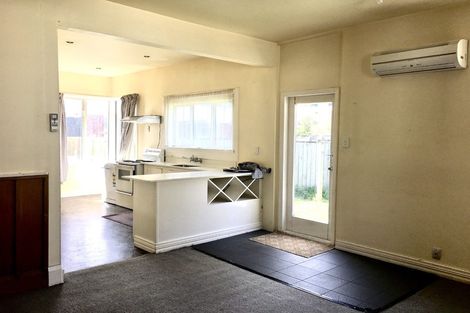 Photo of property in 64 Division Street, Riccarton, Christchurch, 8041