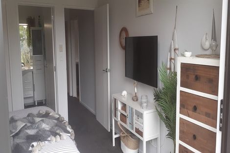 Photo of property in 64 Mary-ellen Place, Coromandel, 3506