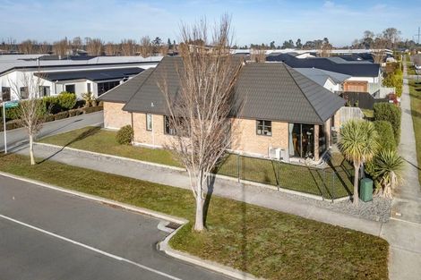 Photo of property in 42 Whakatipu Street, Pegasus, 7612