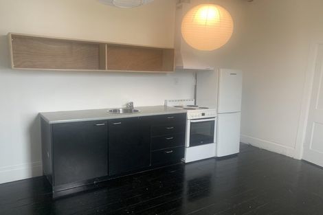 Photo of property in 39 Hankey Street, Mount Cook, Wellington, 6021