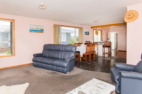 Photo of property in 12 Byron Street, Te Hapara, Gisborne, 4010