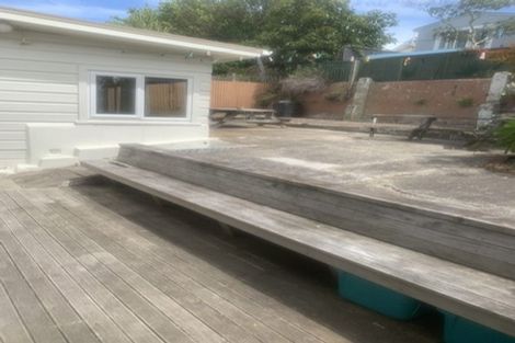 Photo of property in 37 Ara Paiwhenua, Tawa, Wellington, 5028