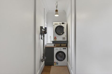 Photo of property in 22 George Street, Lower Vogeltown, New Plymouth, 4310