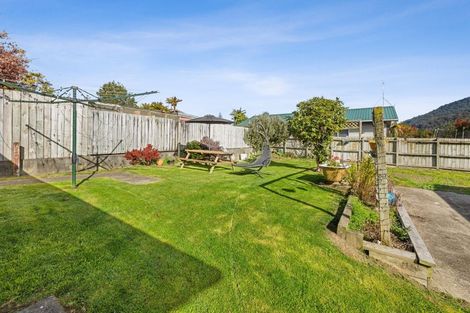 Photo of property in 6 Rinaha Place, Koutu, Rotorua, 3010