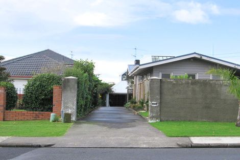 Photo of property in 1/138 Clovelly Road, Bucklands Beach, Auckland, 2012