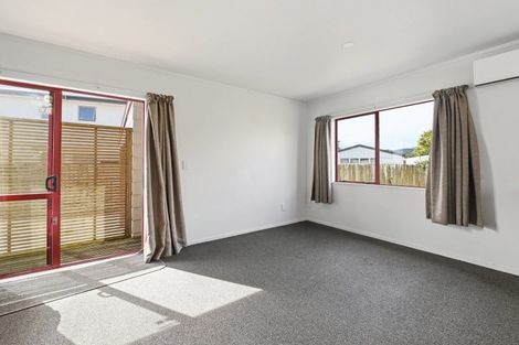 Photo of property in 8 Beech Place, Owhata, Rotorua, 3010