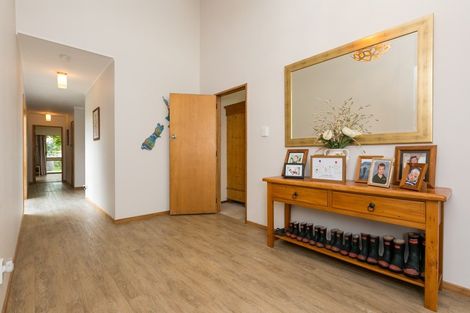 Photo of property in 16 Ngarimu Crescent, Taradale, Napier, 4112