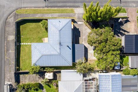 Photo of property in 40 Rosier Road, Glen Eden, Auckland, 0602