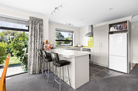 Photo of property in 123 Arataki Road, Havelock North, 4130
