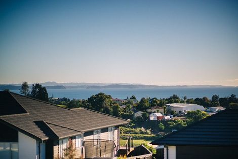 Photo of property in 25 Woodridge Drive, Stanmore Bay, Whangaparaoa, 0932