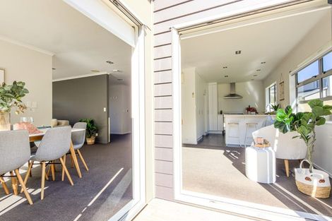 Photo of property in 11 Yarnbrook Grove, Churton Park, Wellington, 6037