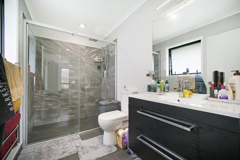 Photo of property in 9 Coptic Terrace, Pokeno, 2402