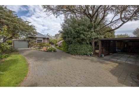 Photo of property in 105a Hinau Street, Riccarton, Christchurch, 8041