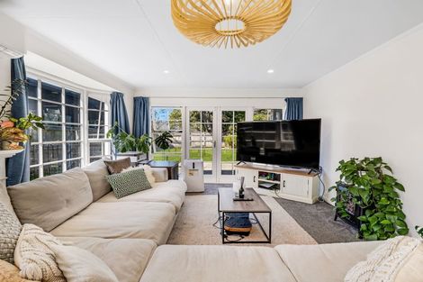 Photo of property in 40 Clifton Terrace, Fitzherbert, Palmerston North, 4410