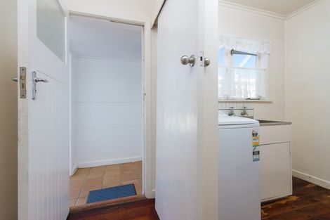 Photo of property in 64 Blake Road, Pukekohe, 2120