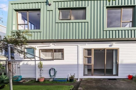 Photo of property in 103f7 Rongotai Road, Kilbirnie, Wellington, 6022