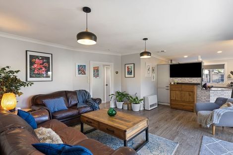 Photo of property in 72 Jickell Street, Hokowhitu, Palmerston North, 4410