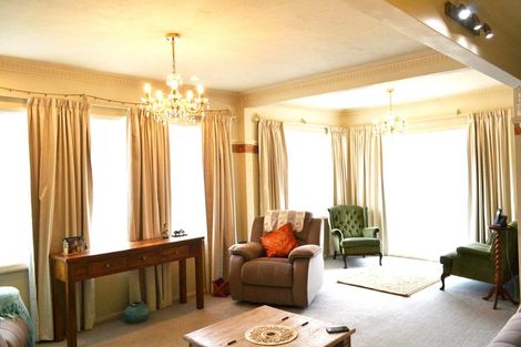 Photo of property in 1/1 Stokes Valley Road, Stokes Valley, Lower Hutt, 5019